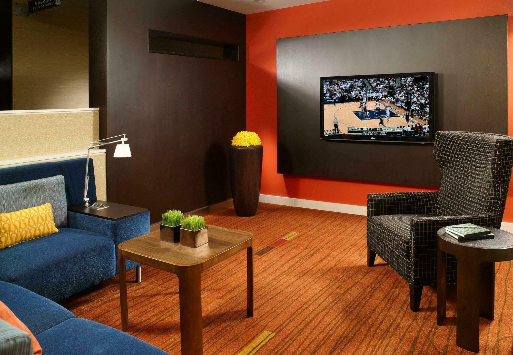 Courtyard By Marriott Savannah Midtown Esterno foto